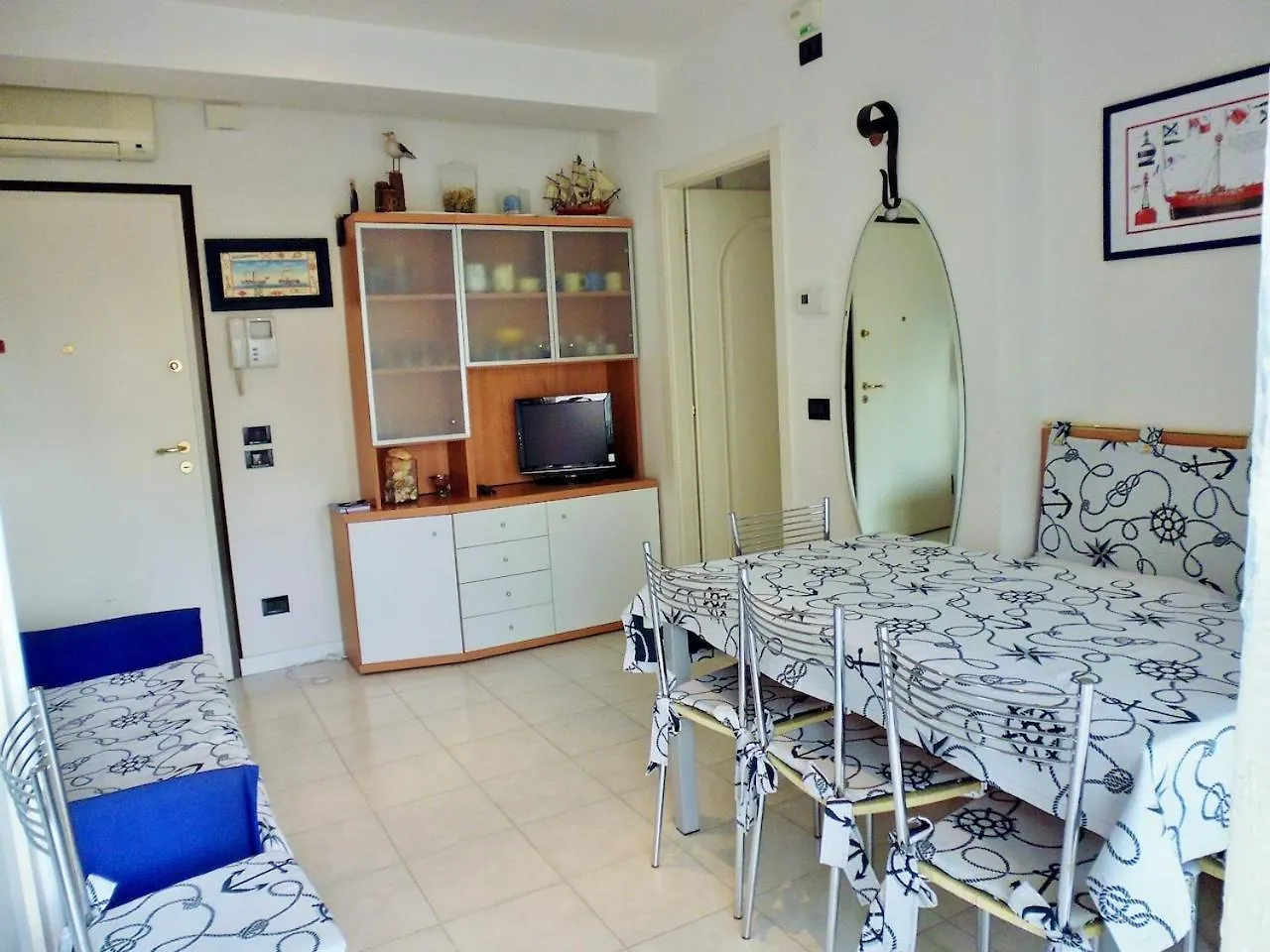 Costa Azzurra - Home Immobiliare 리도 디 예솔로 0*,
